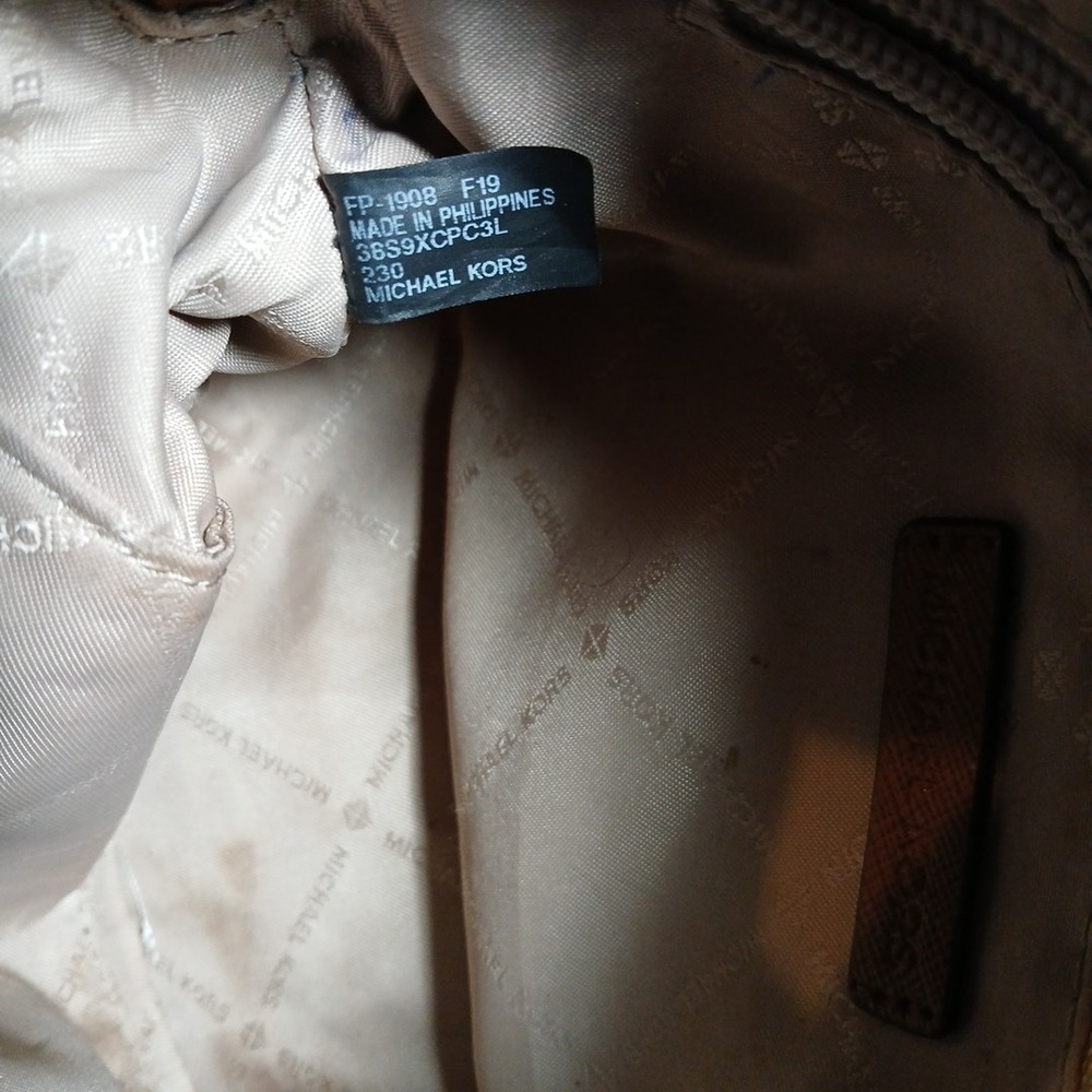 Michael Kors Cindy Dome Crossbody Bag Luggage Brown Saffiano Leather Chain Strap - Picture 12 of 14